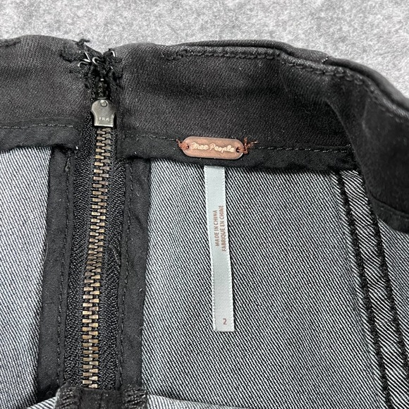 Free People Black Wash Denim Modern Femme Stretch Jean Mini Skirt Women's Size 2 - Picture 2 of 5